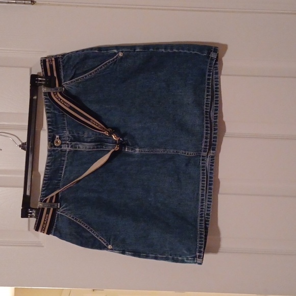 💫DKNY Denim Skirt with Belt - Picture 7 of 9